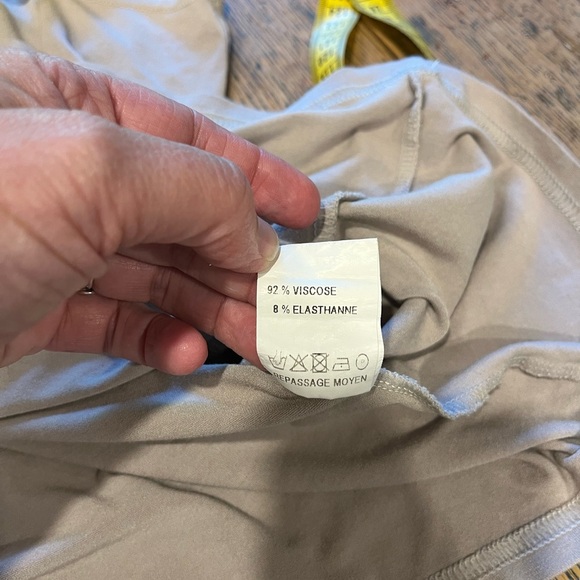 FA CONCEPT – STRETCH SLEEVELESS TOP – SIZE 8 / 3X (SEE MEASUREMENTS) - Picture 5 of 10